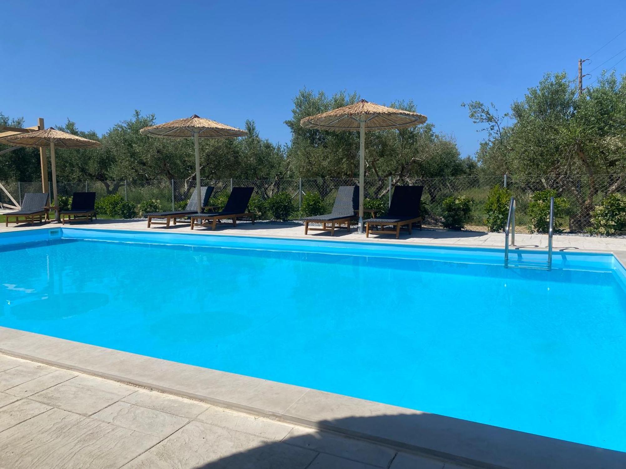 Three Charites Resort Гиалова Экстерьер фото